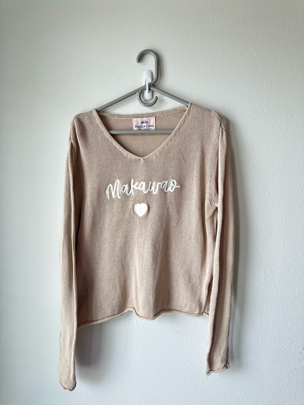 PEARLS & CAMO // Makawao V-Neck Cotton Knit Sweater Beige Medium